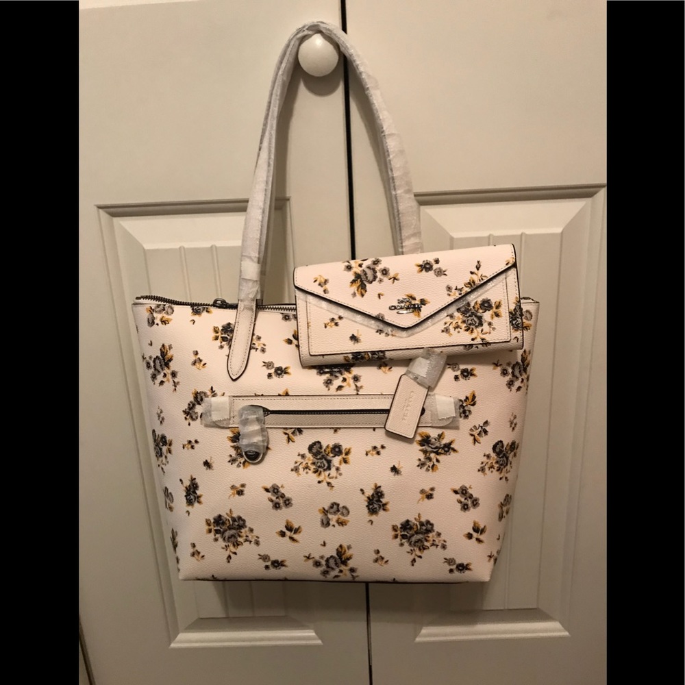 Coach Floral Tote Bag w/ matching wallet